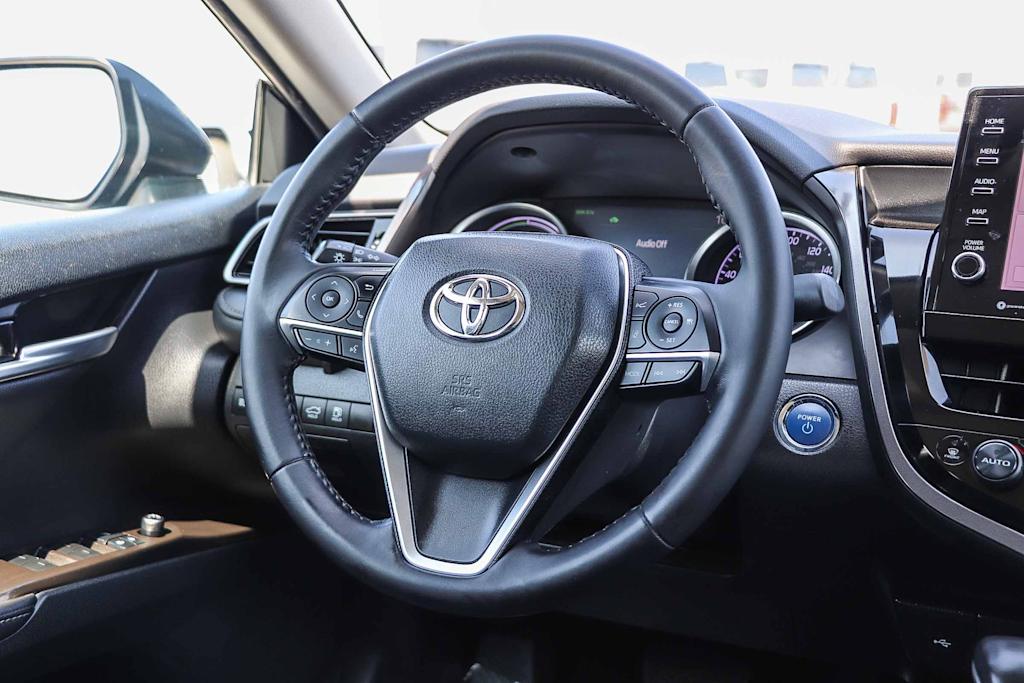Thumbnail: 2021 Toyota Camry - 8