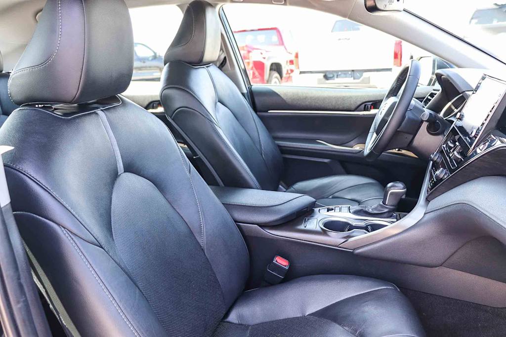 Thumbnail: 2021 Toyota Camry - 9