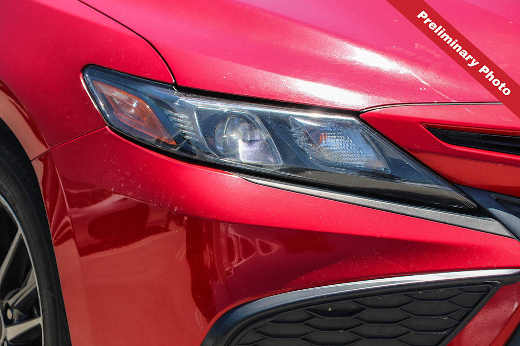 Thumbnail: 2021 Toyota Camry - 14