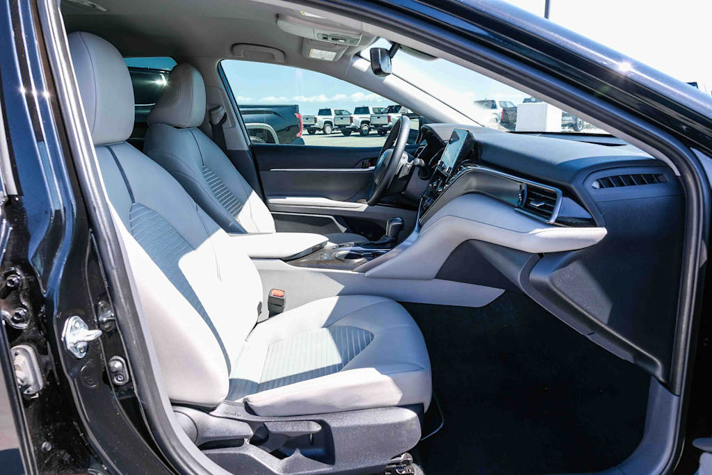 Thumbnail: 2023 Toyota Camry - 10