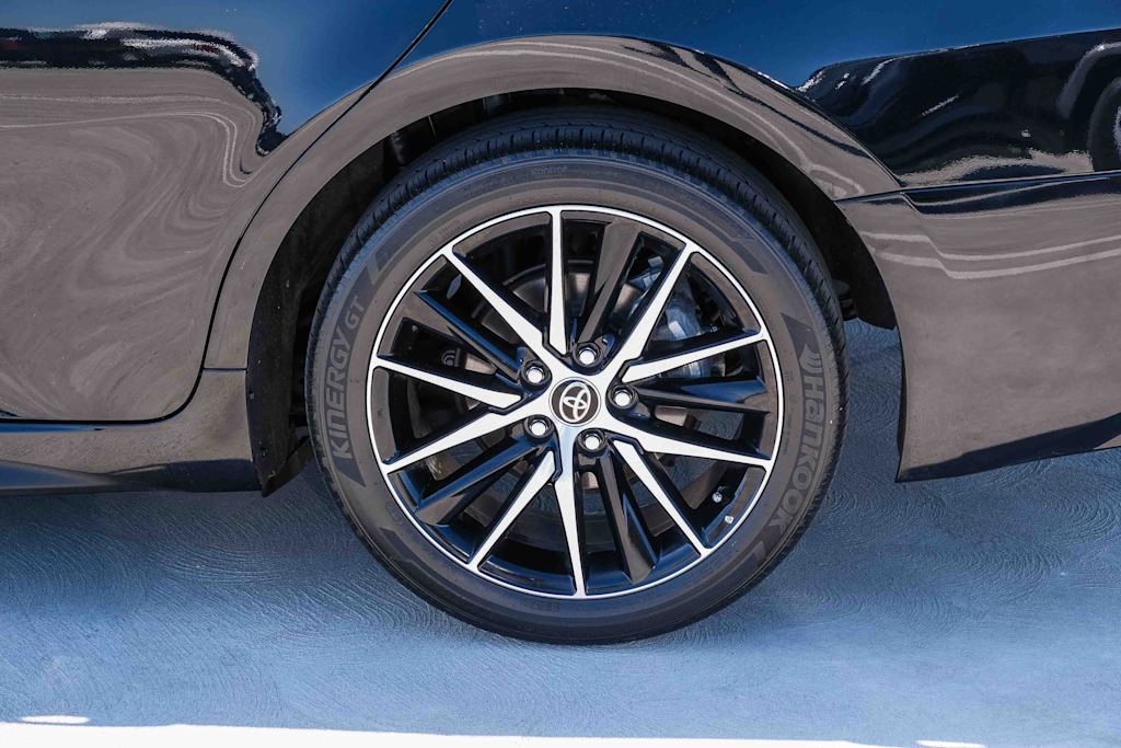 Thumbnail: 2023 Toyota Camry - 7