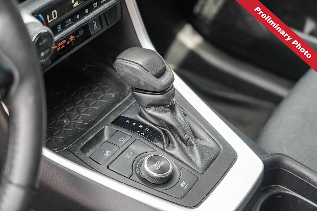 Thumbnail: 2021 Toyota RAV4 - 11
