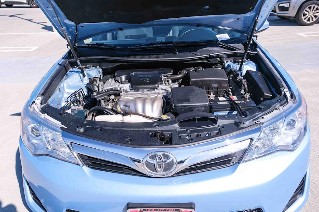 Thumbnail: 2013 Toyota Camry - 8