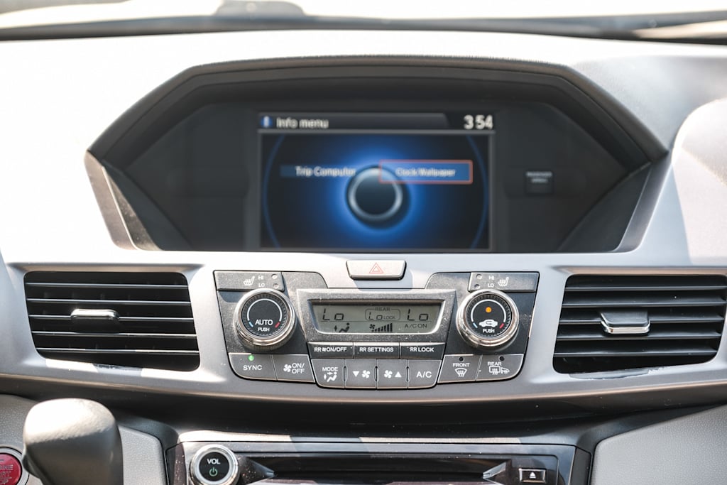 Thumbnail: 2016 Honda Odyssey - 23