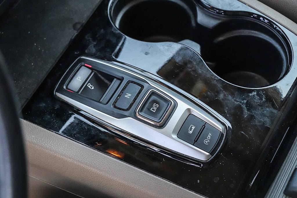 Thumbnail: 2017 Honda Pilot - 11
