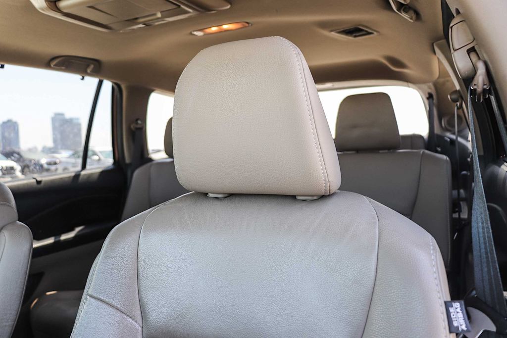 Thumbnail: 2017 Honda Pilot - 8