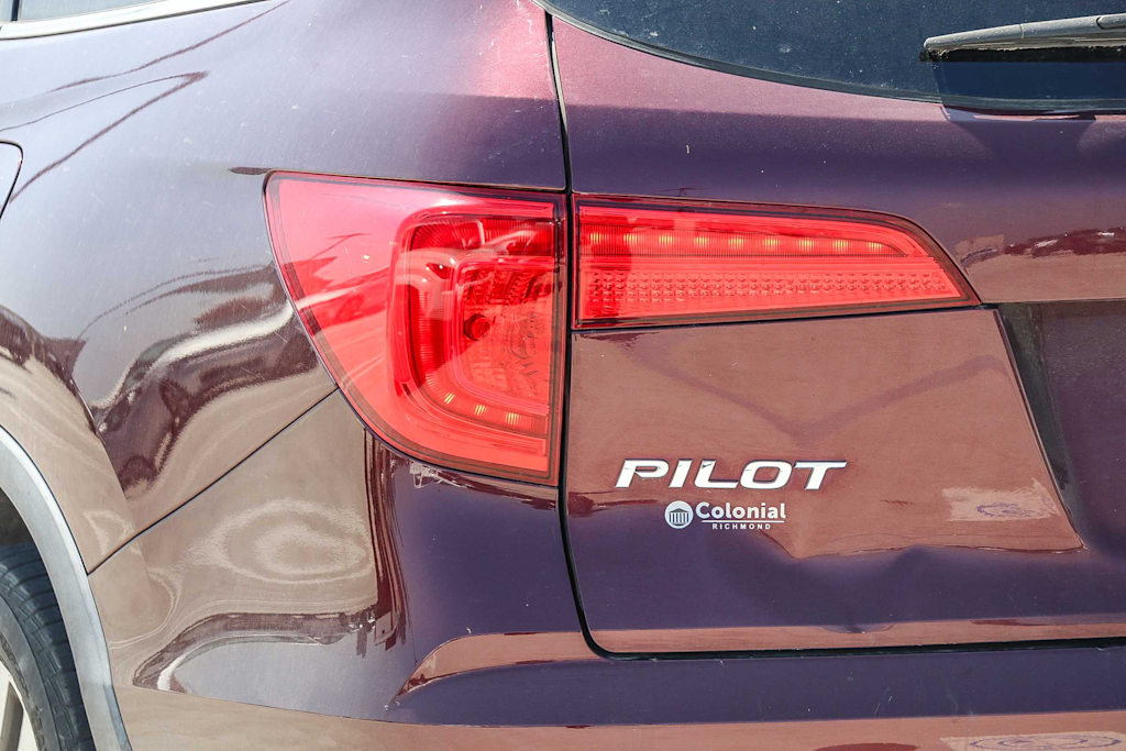 Thumbnail: 2017 Honda Pilot - 17