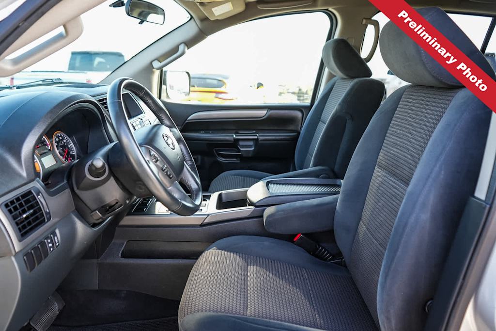 Thumbnail: 2013 Nissan Armada - 8