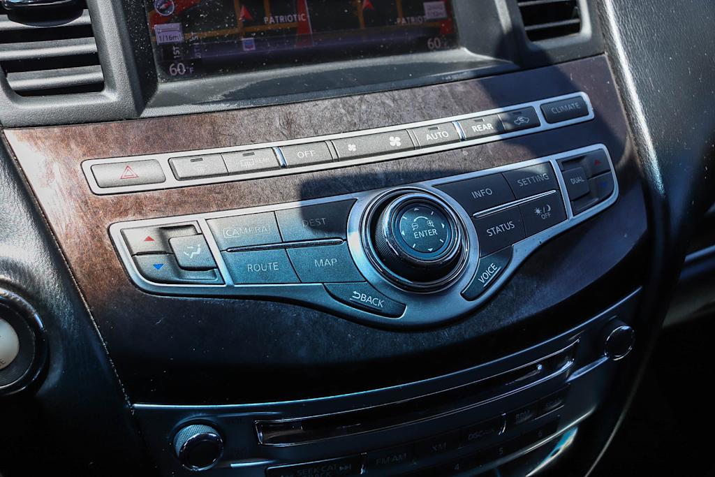 Thumbnail: 2013 INFINITI JX35 - 24