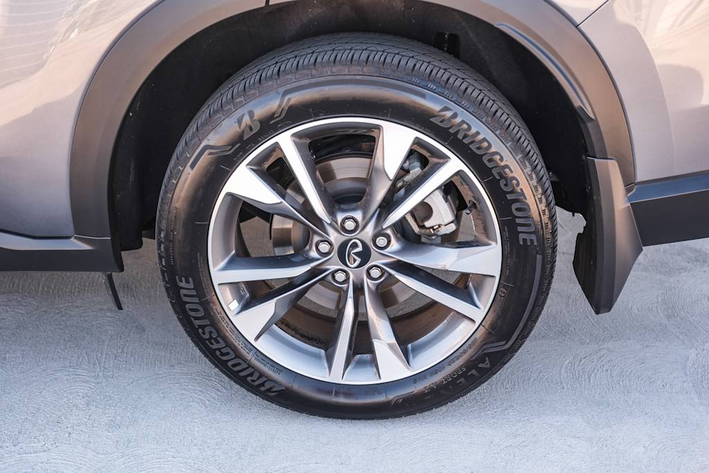Thumbnail: 2026 INFINITI QX60 - 6