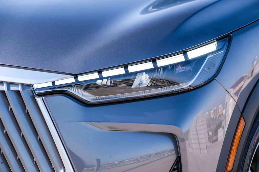 Thumbnail: 2026 INFINITI QX60 - 21