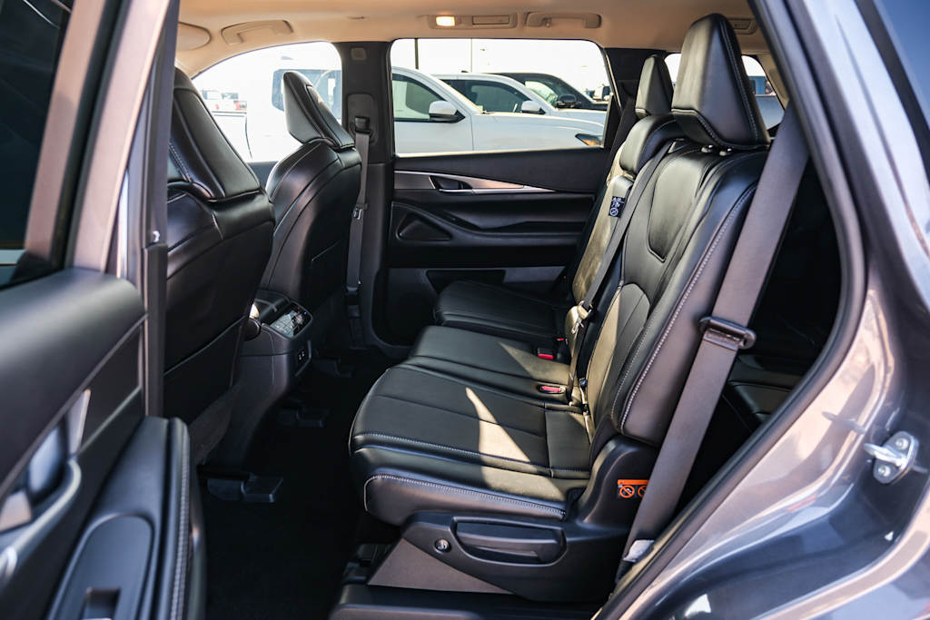 Thumbnail: 2026 INFINITI QX60 - 11