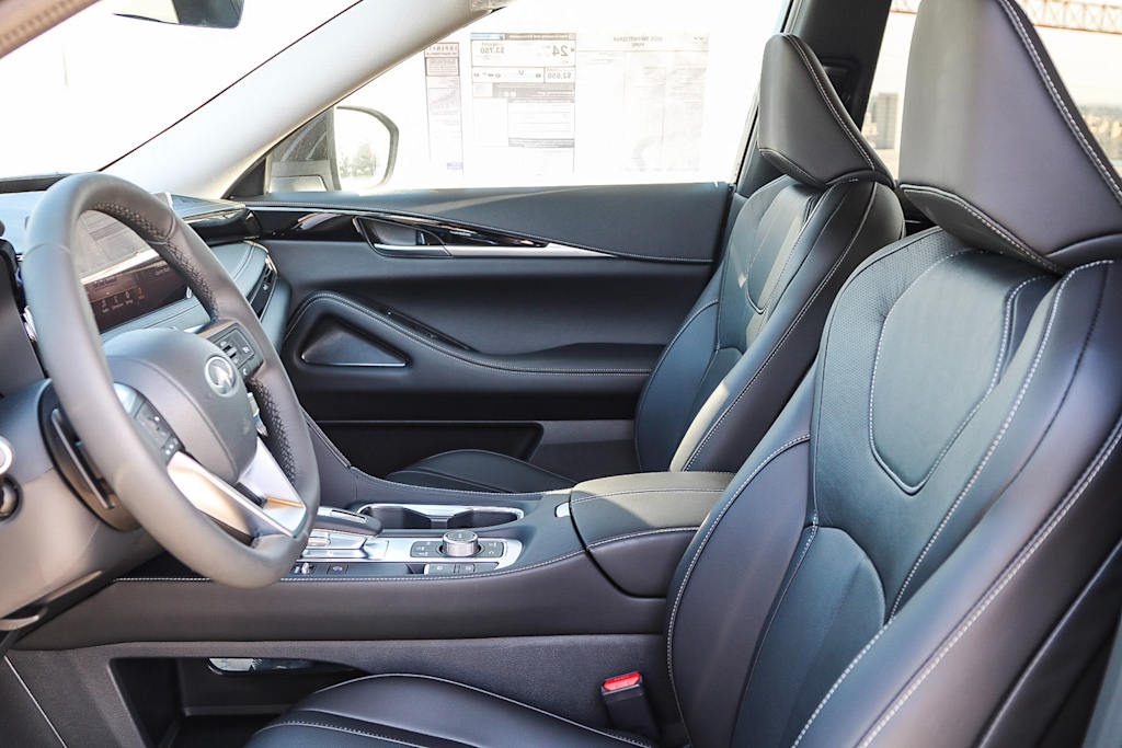 2025 INFINITI QX60 Pure 10