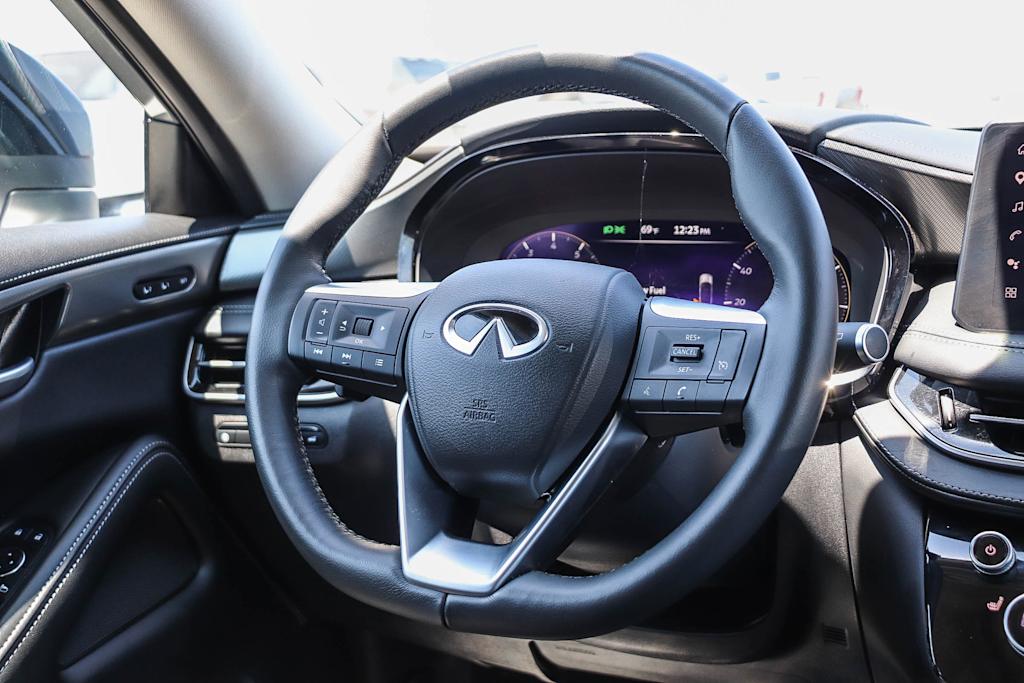 Thumbnail: 2026 INFINITI QX60 - 9