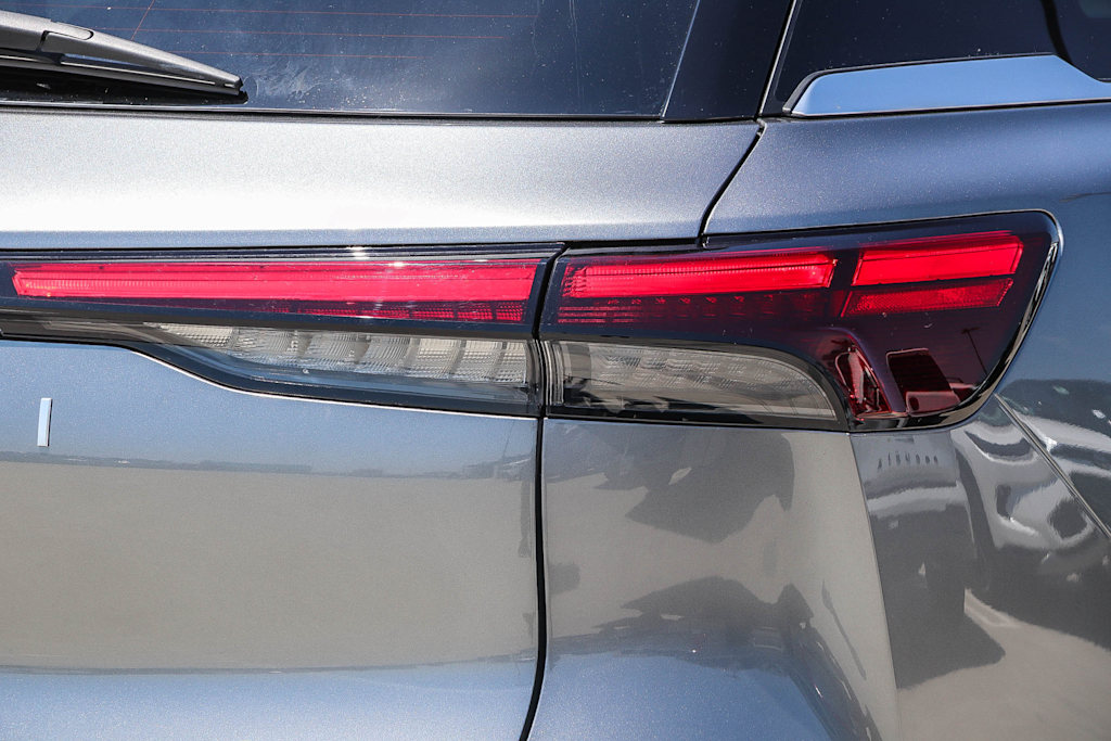 Thumbnail: 2026 INFINITI QX60 - 22