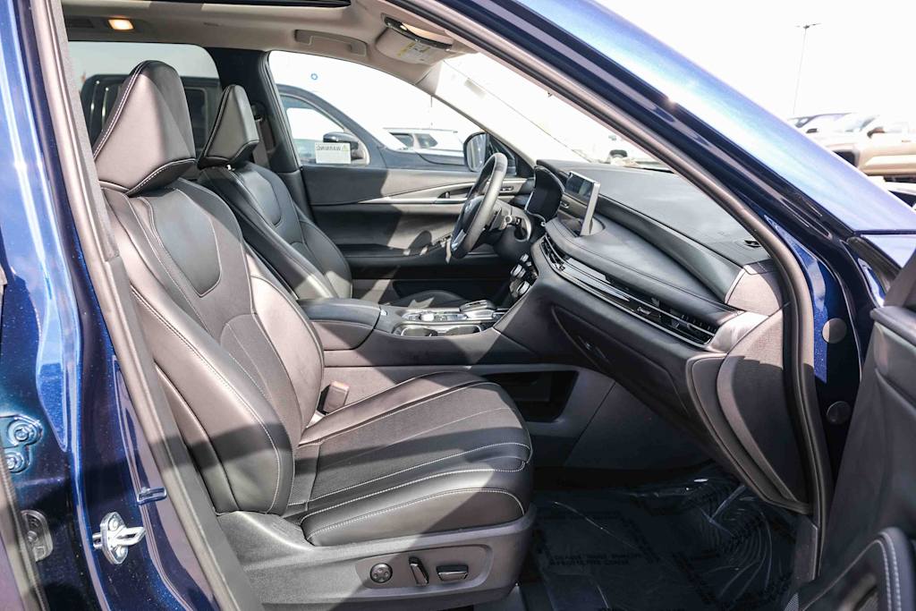 Thumbnail: 2026 INFINITI QX60 - 9