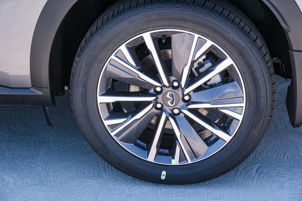Thumbnail: 2027 INFINITI QX60 - 6