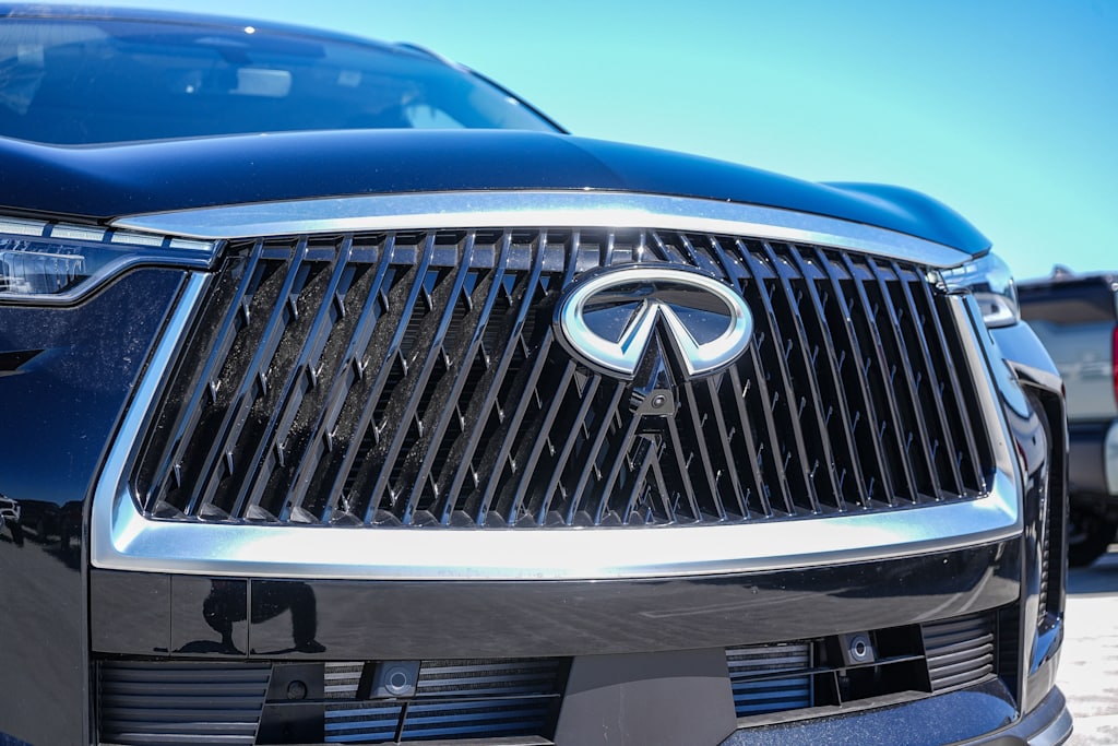 Thumbnail: 2027 INFINITI QX60 - 6