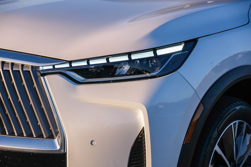 Thumbnail: 2026 INFINITI QX60 - 6