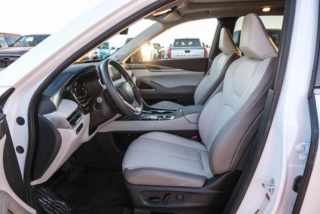 Thumbnail: 2026 INFINITI QX60 - 27