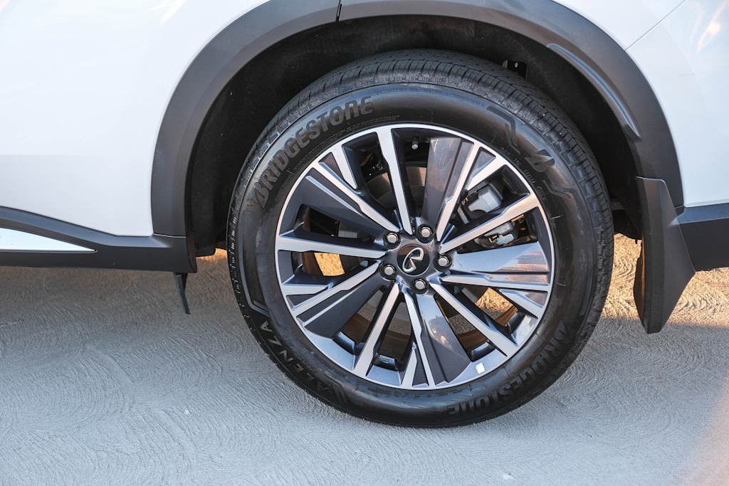 Thumbnail: 2026 INFINITI QX60 - 7