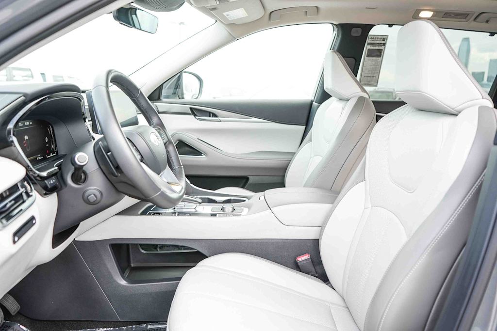 Thumbnail: 2026 INFINITI QX60 - 9