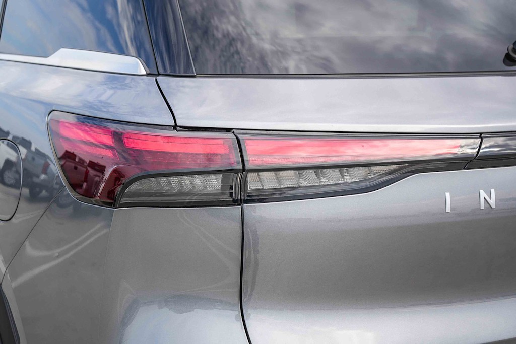 Thumbnail: 2026 INFINITI QX60 - 21
