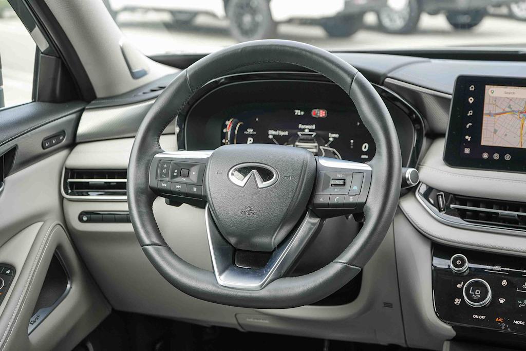 Thumbnail: 2026 INFINITI QX60 - 11