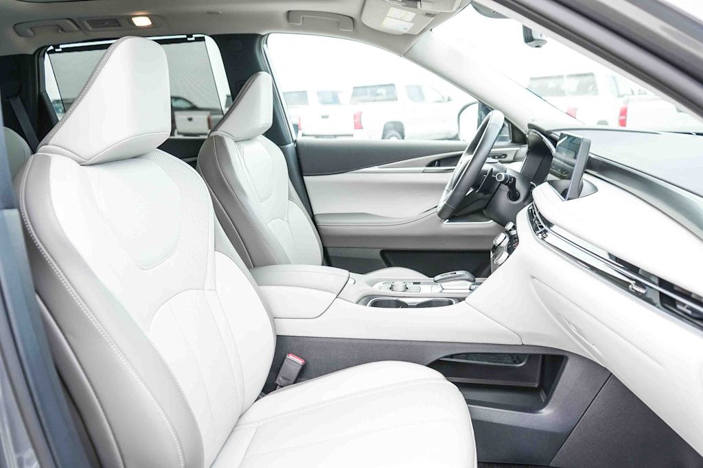 Thumbnail: 2026 INFINITI QX60 - 8
