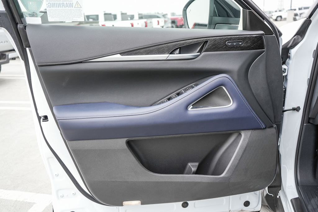 Thumbnail: 2026 INFINITI QX60 - 27