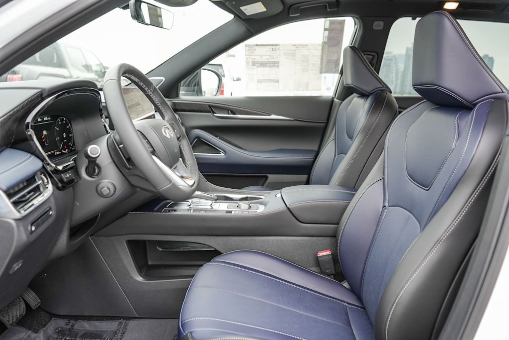 Thumbnail: 2026 INFINITI QX60 - 9
