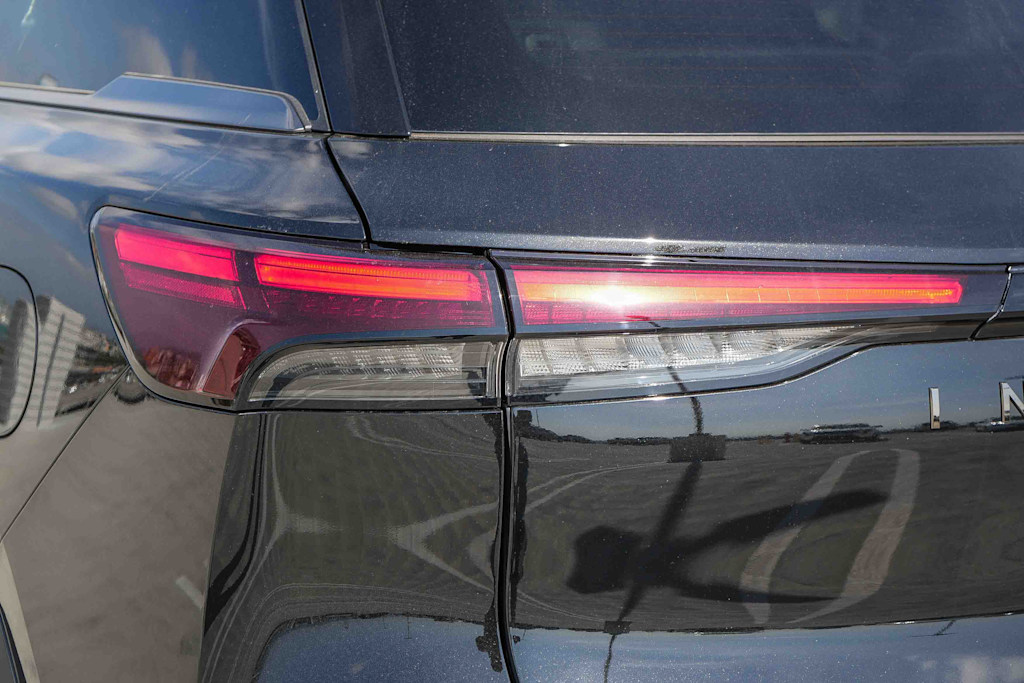 Thumbnail: 2026 INFINITI QX60 - 20