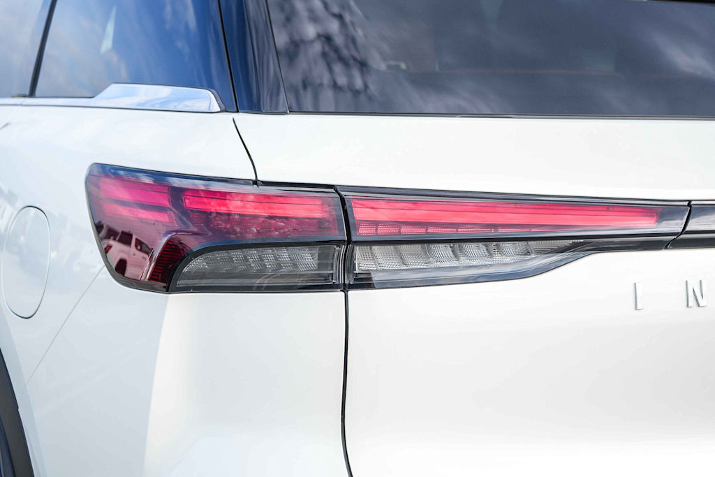 Thumbnail: 2025 INFINITI QX60 - 21