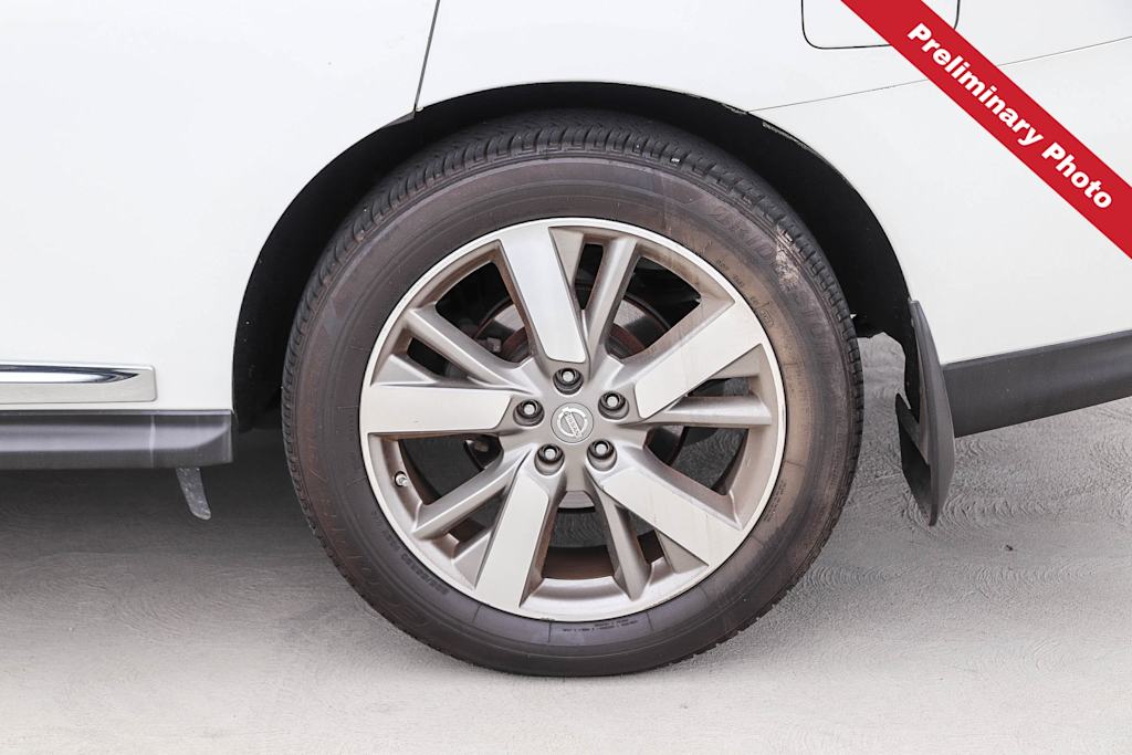 Thumbnail: 2013 Nissan Pathfinder - 18