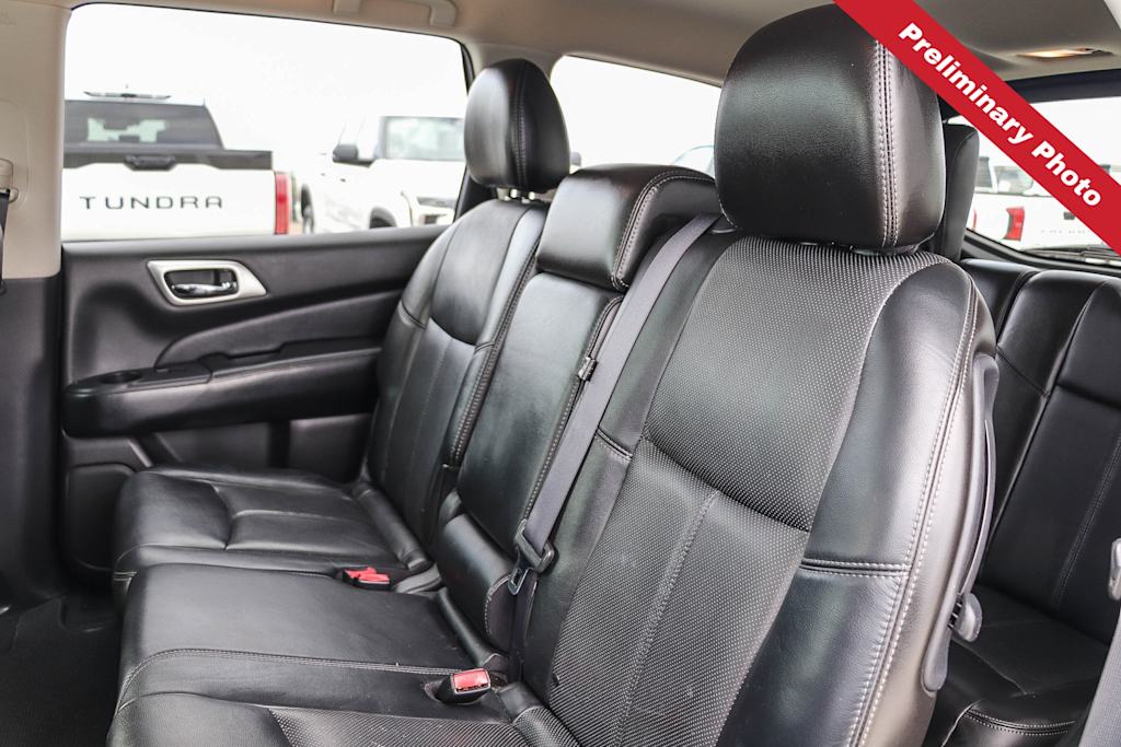 Thumbnail: 2013 Nissan Pathfinder - 8