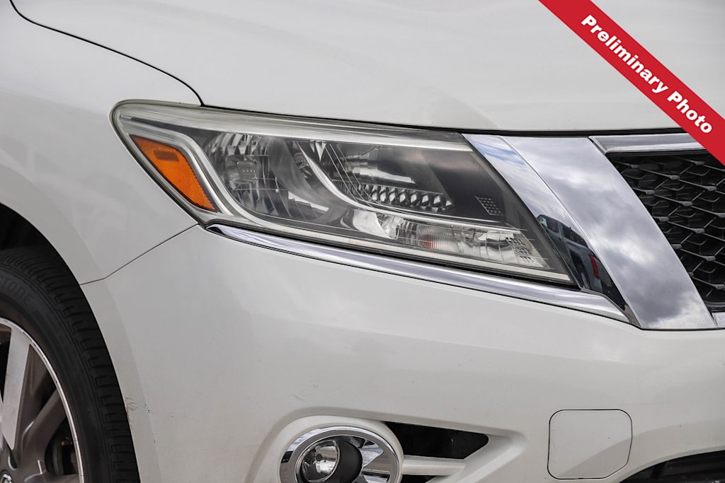 Thumbnail: 2013 Nissan Pathfinder - 14