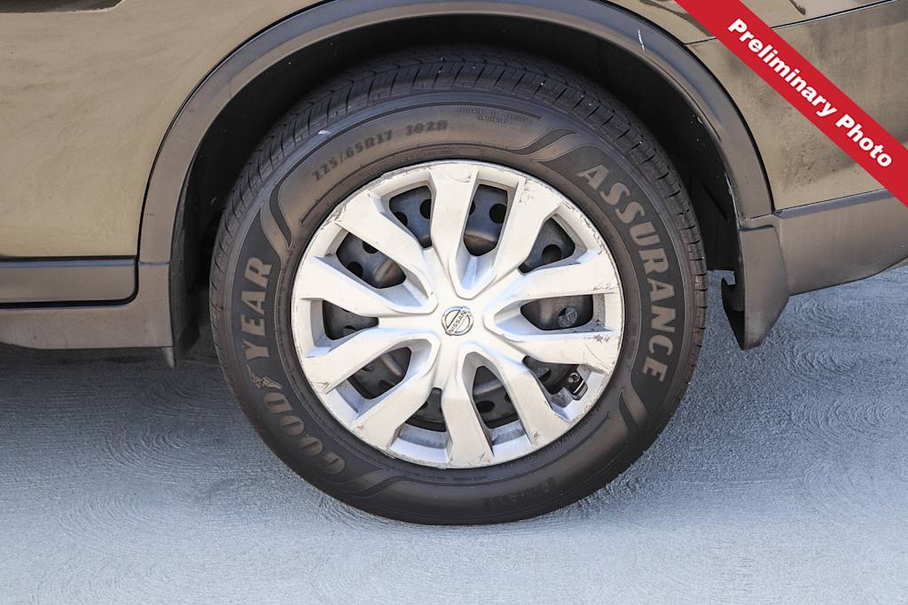 Thumbnail: 2015 Nissan Rogue - 18