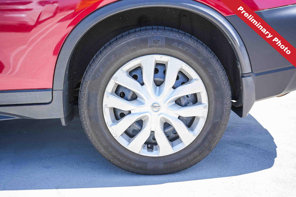 Thumbnail: 2017 Nissan Rogue - 7