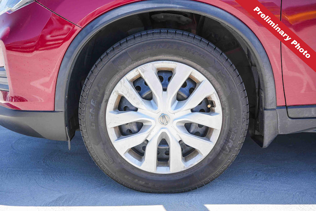 Thumbnail: 2017 Nissan Rogue - 18
