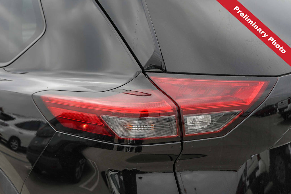 Thumbnail: 2021 Nissan Rogue - 16