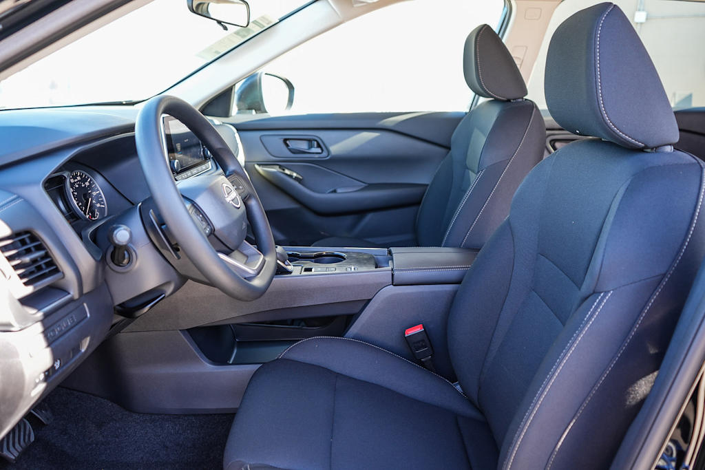 Thumbnail: 2026 Nissan Rogue - 10
