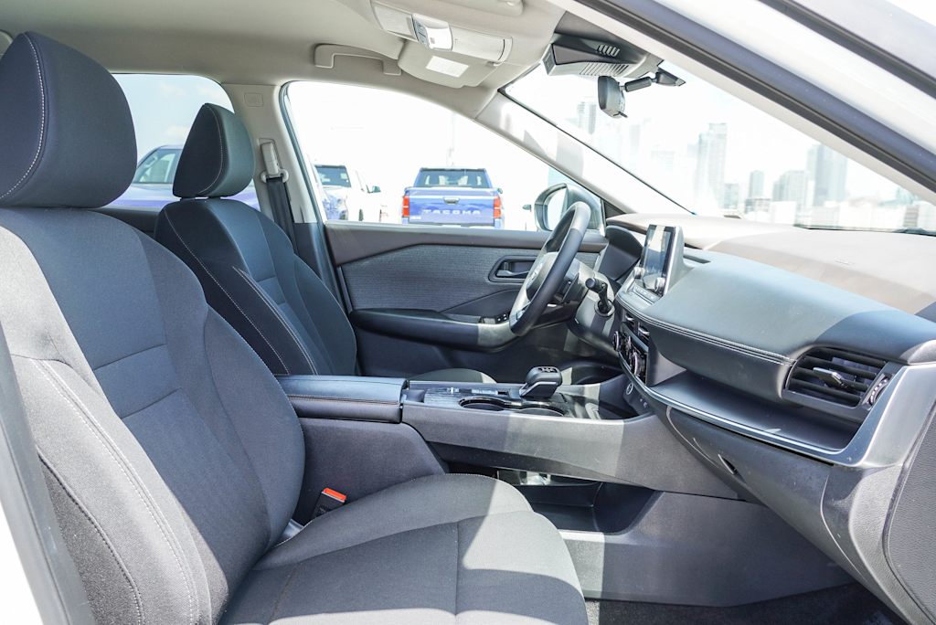 Image 10 of 2023 Nissan Rogue