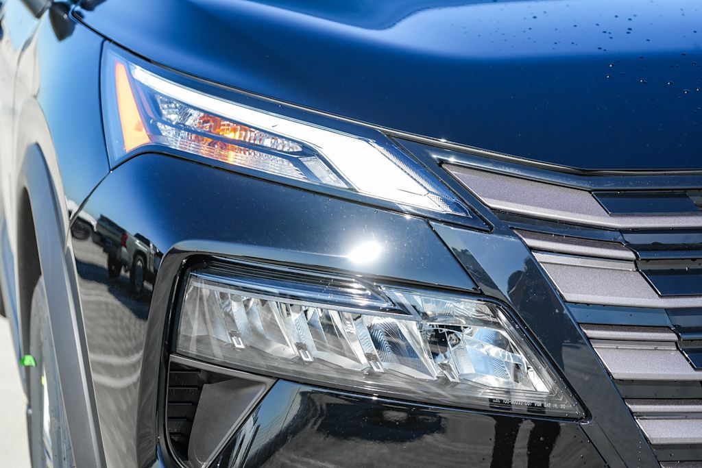 Thumbnail: 2026 Nissan Rogue - 18
