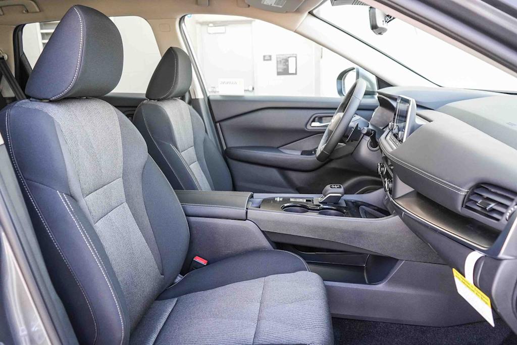 Thumbnail: 2026 Nissan Rogue - 10