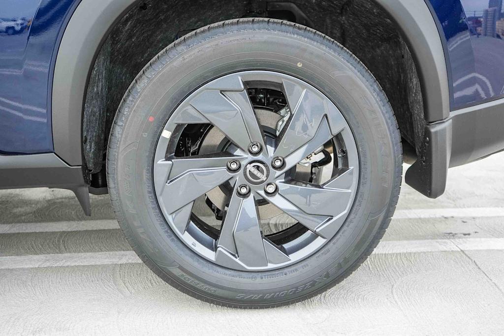 Thumbnail: 2026 Nissan Rogue - 7