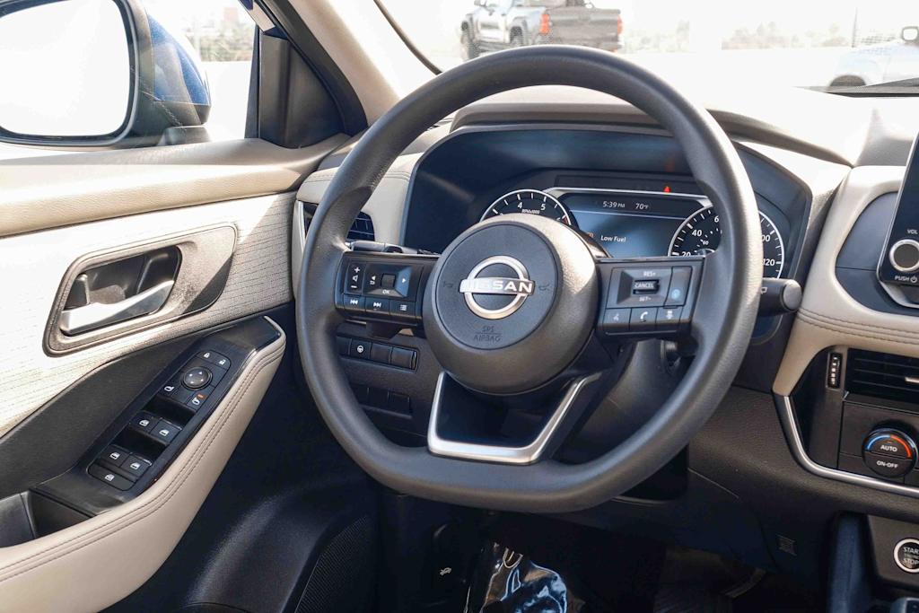 Thumbnail: 2023 Nissan Rogue - 9