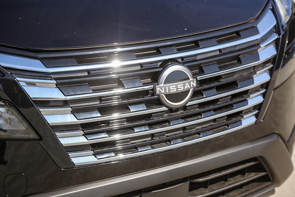Thumbnail: 2025 Nissan Rogue - 18