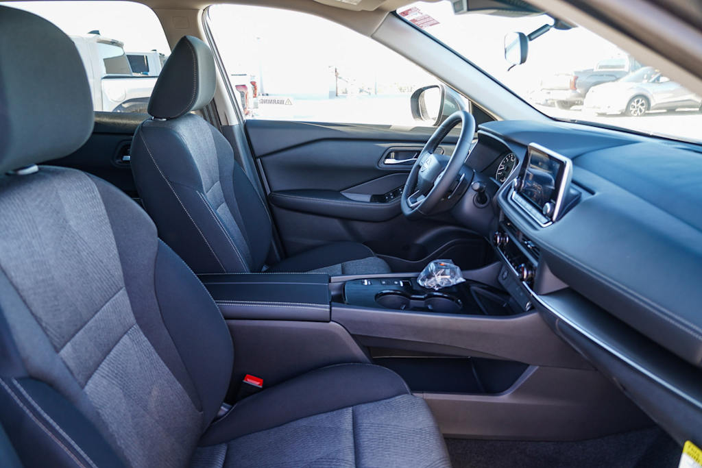 Thumbnail: 2026 Nissan Rogue - 10