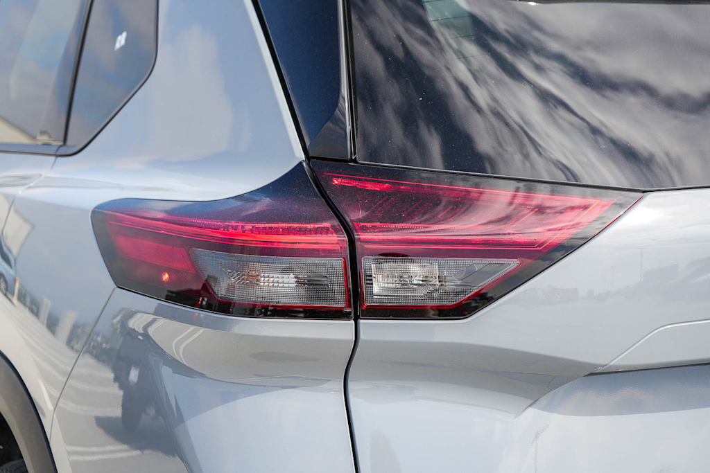 Thumbnail: 2026 Nissan Rogue - 21
