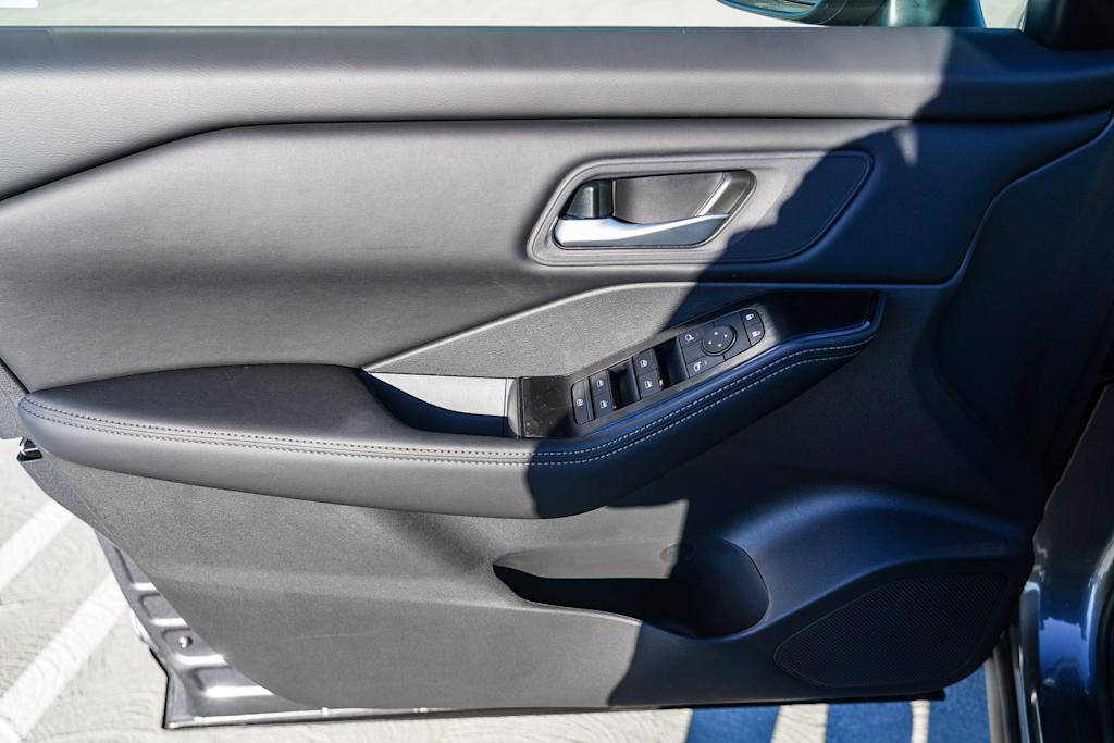 Thumbnail: 2026 Nissan Rogue - 24